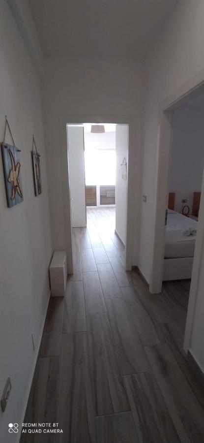 Matthews Beach House Vlore Bagian luar foto