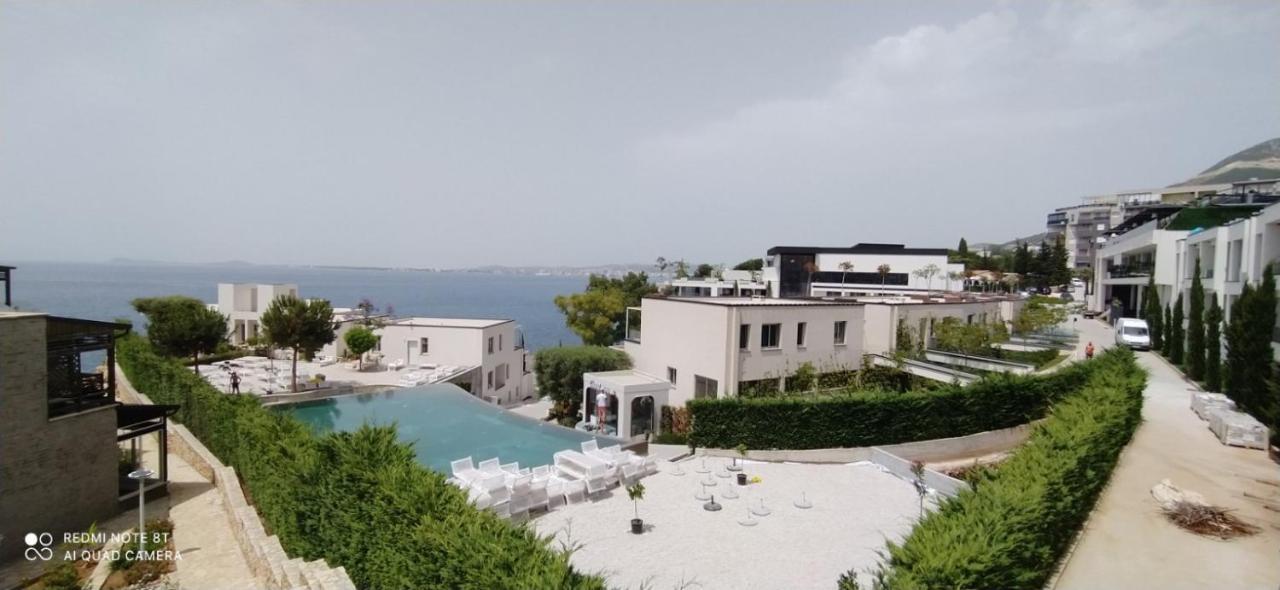 Matthews Beach House Vlore Bagian luar foto